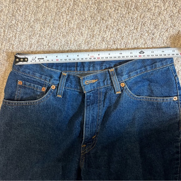 Vintage Levi’s dark wash jeans - Picture 5 of 7